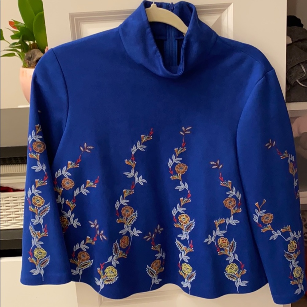 Zara long sleeve shirt blue and flowers for cold
